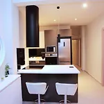 Apartment Elysium- White Tower
